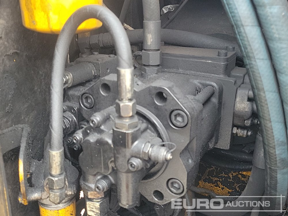 Excavadora de cadenas JCB JS145LC: foto 27