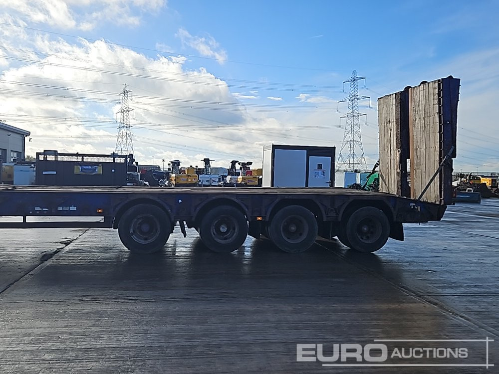 King 4 Axle Step Frame Low Loader Trailer, Neck Ramps, Out Riggers, Rear Steering, Hydraulic Fliptoe Ramps - Góndola rebajadas semirremolque: foto 3 King 4 Axle Step Frame Low Loader Trailer, Neck Ramps, Out Riggers, Rear Steering, Hydraulic Fliptoe Ramps - Góndola rebajadas semirremolque: foto 3