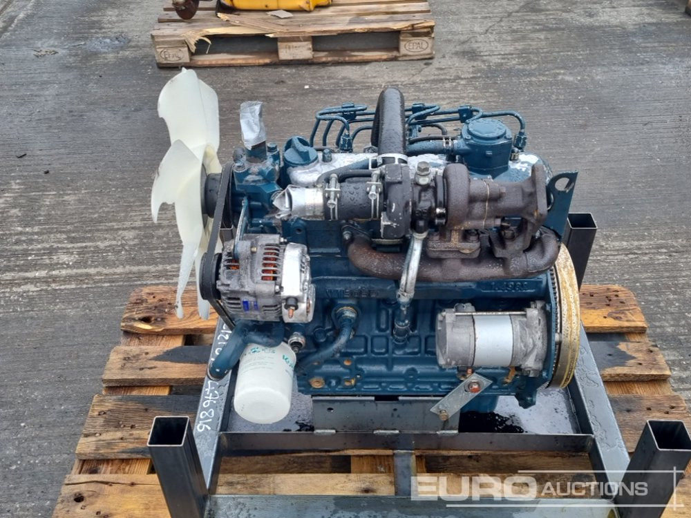 Kubota 4 Cylinder Engine - Motor: foto 2 Kubota 4 Cylinder Engine - Motor: foto 2