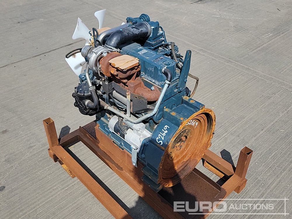Kubota 4 Cylinder Engine - Motor: foto 3 Kubota 4 Cylinder Engine - Motor: foto 3