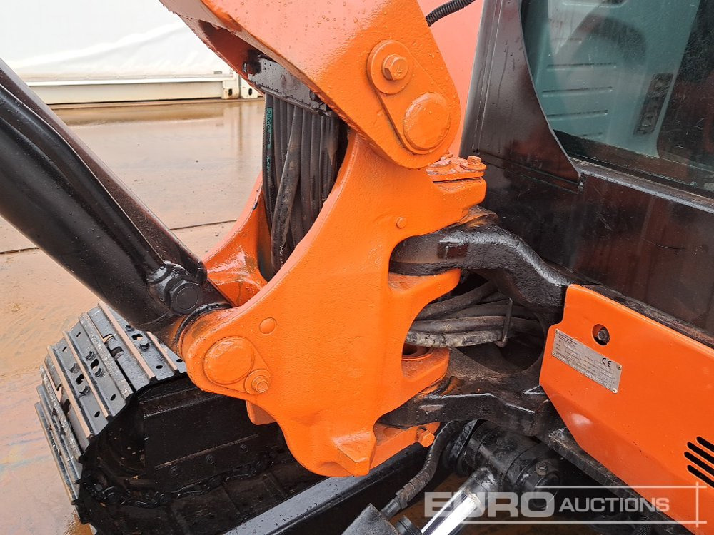 Miniexcavadora Kubota U55-4: foto 26