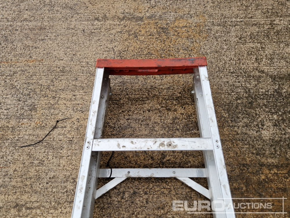 Equipo de construcción Lyte 6 Tread Aluminium Step Ladder: foto 9