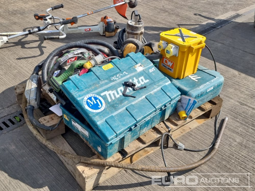 Makita 110 Volt Hammer Drill (2 of)Hitachi 110 Volt Circular Saw, Hilti Nail Gun, 110 Volt Water Pump, 110 Volt Transformer, 110 Volt Poker Unit - Equipo de construcción: foto 3 Makita 110 Volt Hammer Drill (2 of)Hitachi 110 Volt Circular Saw, Hilti Nail Gun, 110 Volt Water Pump, 110 Volt Transformer, 110 Volt Poker Unit - Equipo de construcción: foto 3