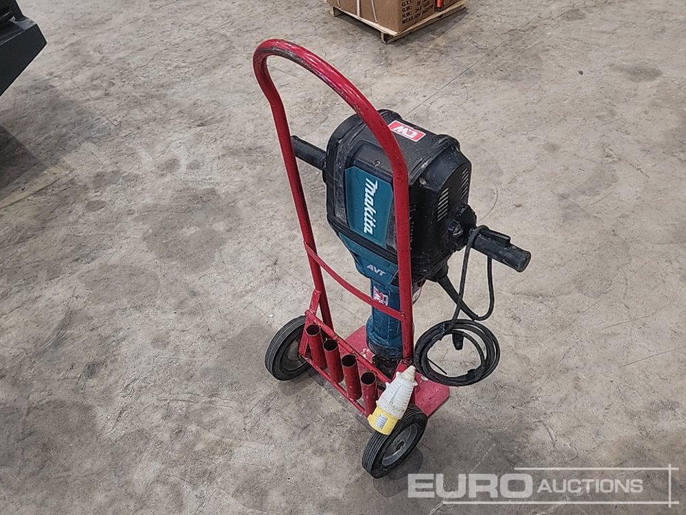 Makita AVT - Equipo de construcción: foto 3 Makita AVT - Equipo de construcción: foto 3