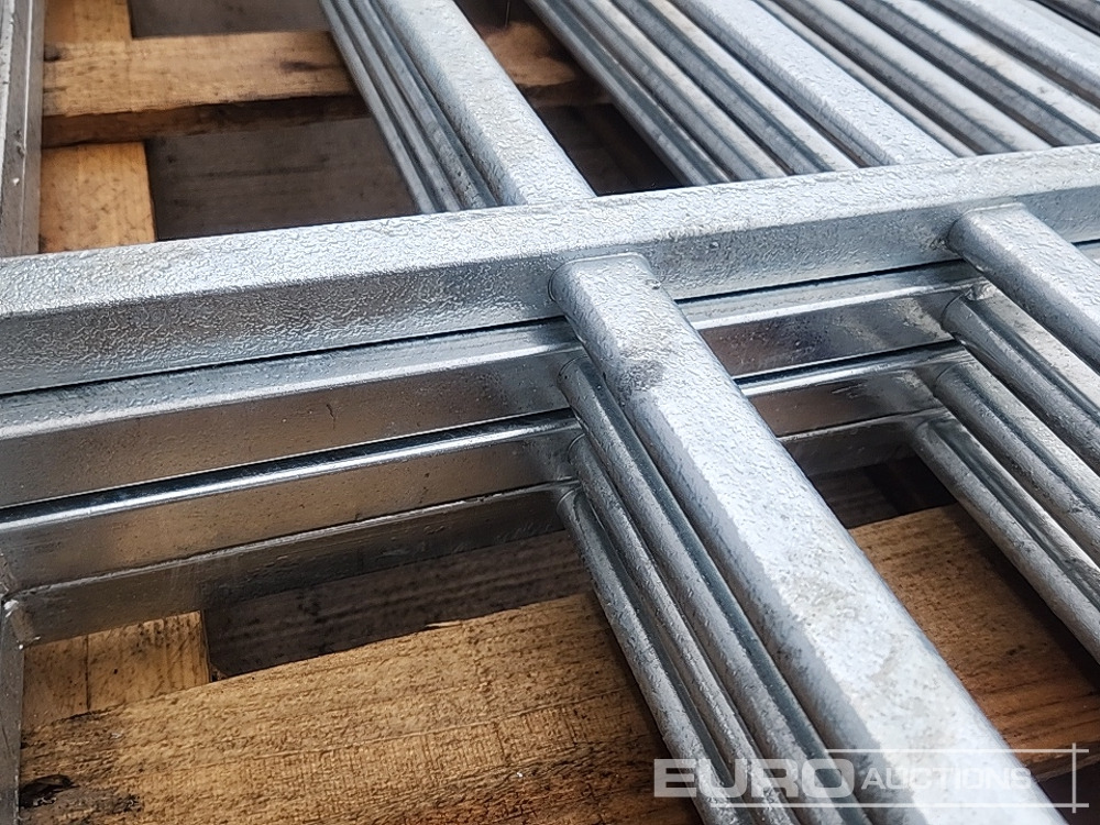 Maquinaria agrícola Unused 8' Galvanised Sheep Hurdle (4 of): foto 24 Maquinaria agrícola Unused 8' Galvanised Sheep Hurdle (4 of): foto 24