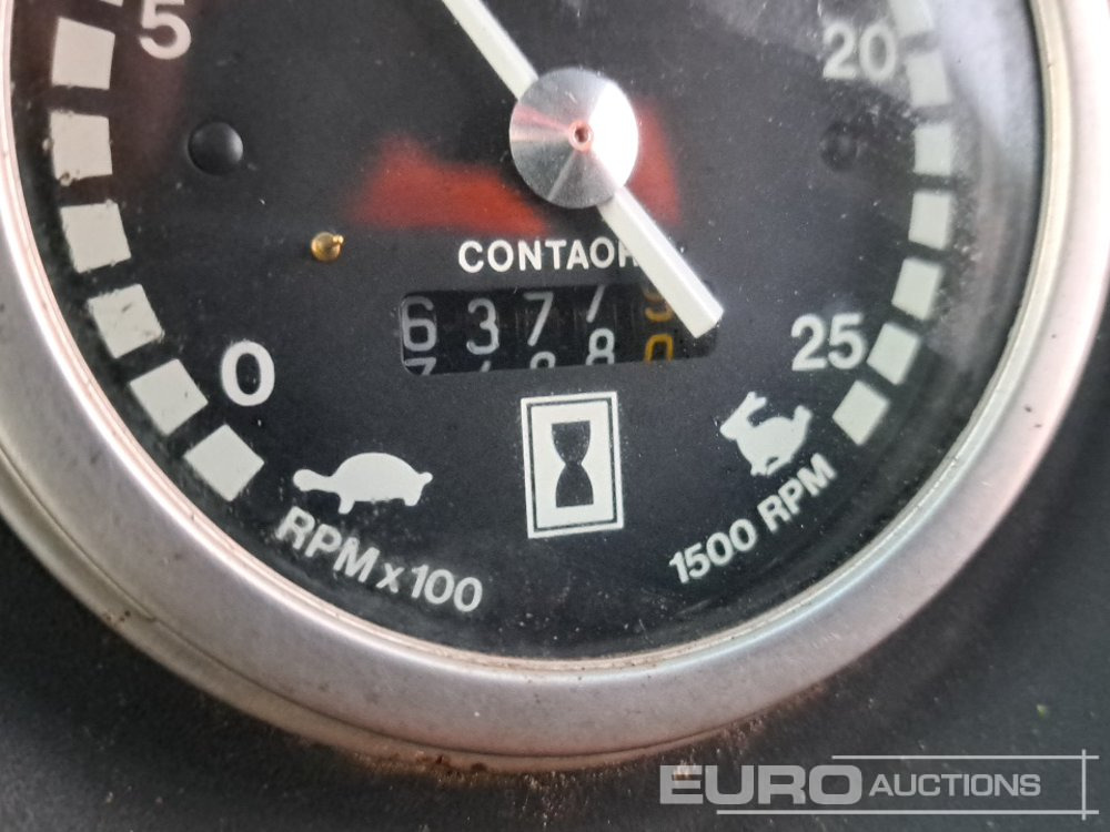 Tractor Massey Ferguson 698: foto 39 Tractor Massey Ferguson 698: foto 39