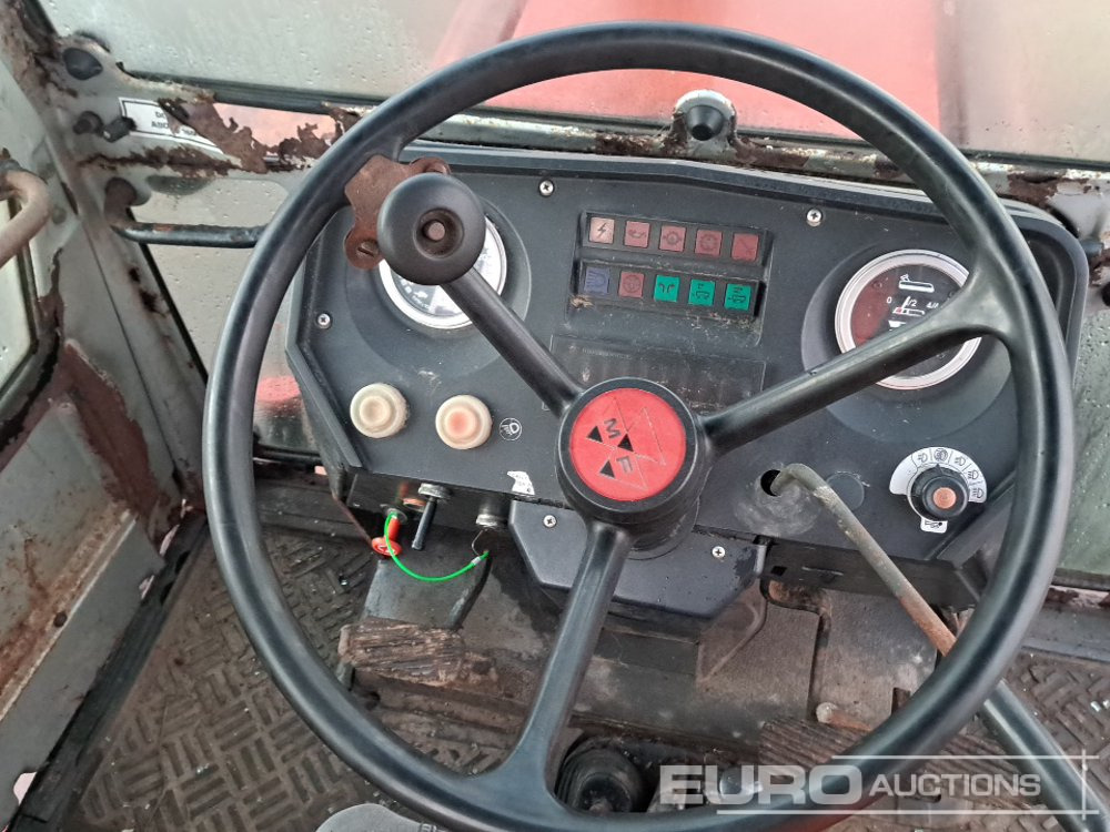 Tractor Massey Ferguson 698: foto 27 Tractor Massey Ferguson 698: foto 27