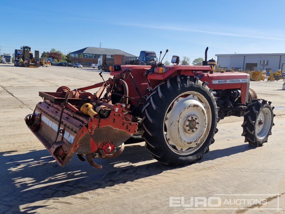 Massey Ferguson MF240 - Tractor: foto 5 Massey Ferguson MF240 - Tractor: foto 5