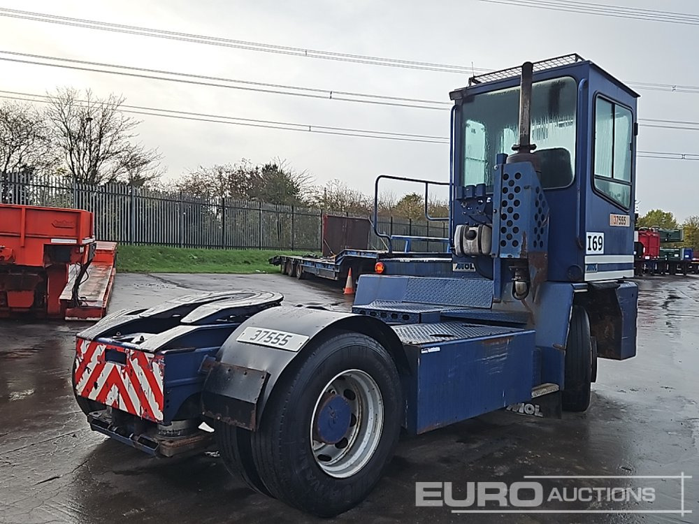 Mol YM220 - Tractor industrial: foto 5 Mol YM220 - Tractor industrial: foto 5