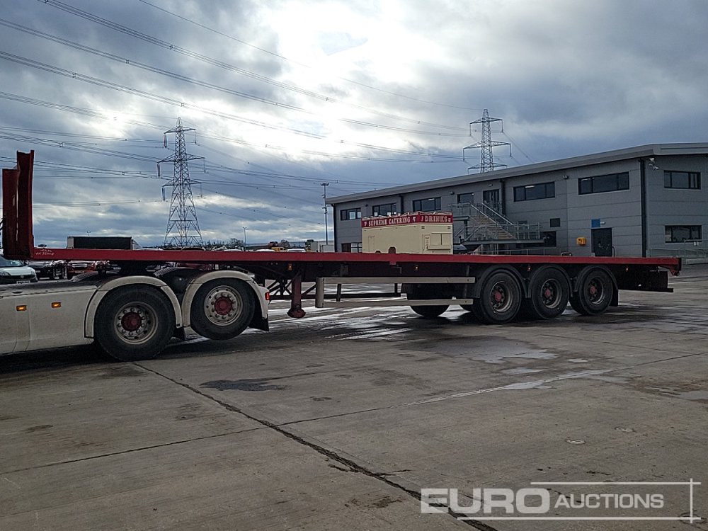 Montracon Tri Axle Flat Bed Trailer - Semirremolque plataforma/ Caja abierta: foto 1 Montracon Tri Axle Flat Bed Trailer - Semirremolque plataforma/ Caja abierta: foto 1