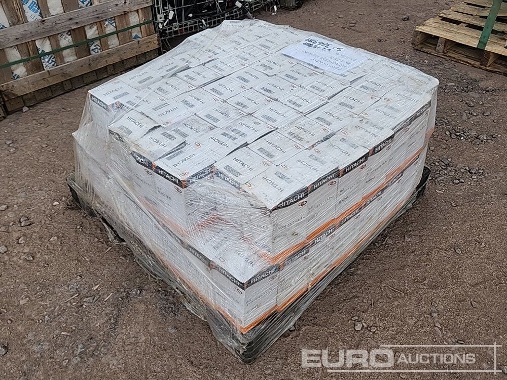 Pallet of Hitachi Filters - Equipo de construcción: foto 1 Pallet of Hitachi Filters - Equipo de construcción: foto 1