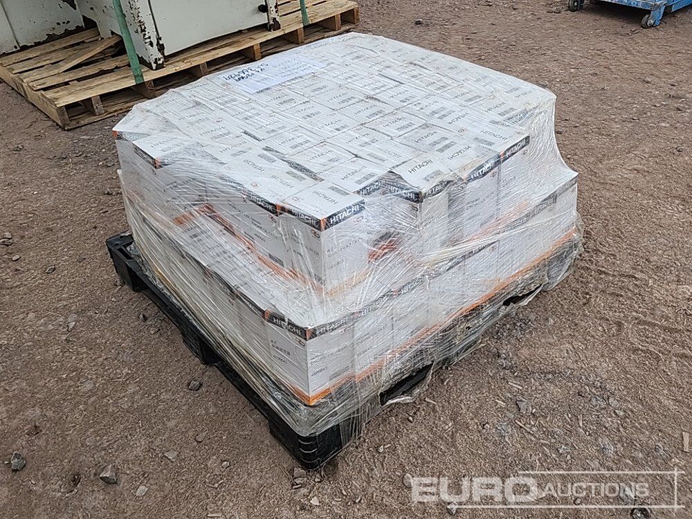 Pallet of Hitachi Filters - Equipo de construcción: foto 4 Pallet of Hitachi Filters - Equipo de construcción: foto 4