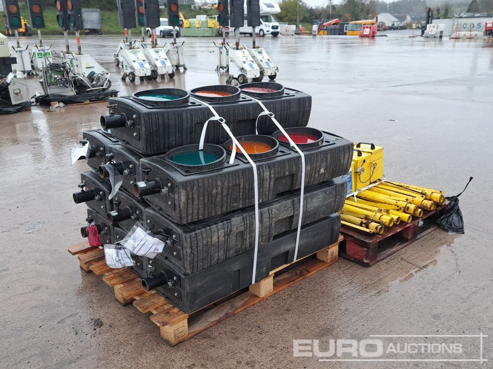 Pallet of Pike Traffic Lights - Equipo de construcción: foto 3 Pallet of Pike Traffic Lights - Equipo de construcción: foto 3