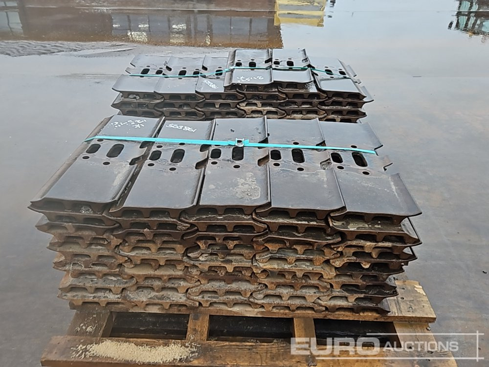 Pallet of 600mm Track Pads to suit Cat 330F (2 of) - Piezas de recambio: foto 2 Pallet of 600mm Track Pads to suit Cat 330F (2 of) - Piezas de recambio: foto 2