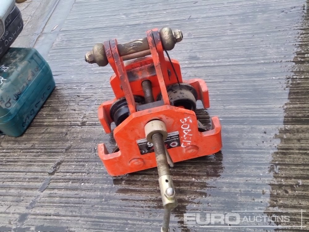 Equipo de construcción Radio Cable Detector (5 of), Bosch 110Volt Grinder, Bohrmaster 110Volt Mag Drill, Spitfire P370 Nail Gun, Paslode IM350+ Battery Nail Gun, Tiger APT-0600 6 Ton Adjustable Trolley: foto 9