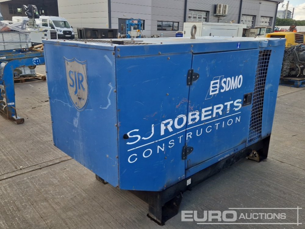 SDMO 17kVA Generator, 4 Cylinder Engine - Generador industriale: foto 3 SDMO 17kVA Generator, 4 Cylinder Engine - Generador industriale: foto 3