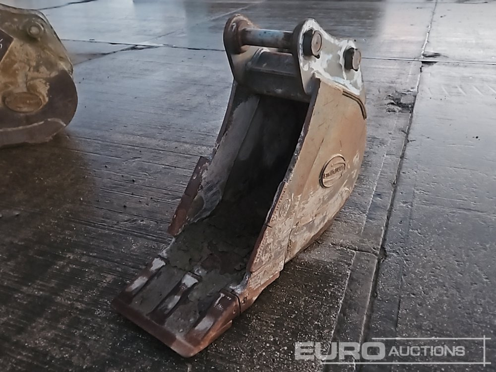 Strickland 18" Digging Bucket 65mm Pin to suit 13 Ton Excavator - Cazo: foto 1 Strickland 18" Digging Bucket 65mm Pin to suit 13 Ton Excavator - Cazo: foto 1