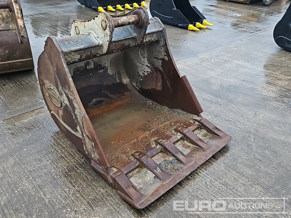 Strickland 42" Digging Bucket 65mm Pin to suit 13 Ton Excavator - Cazo: foto 1 Strickland 42" Digging Bucket 65mm Pin to suit 13 Ton Excavator - Cazo: foto 1