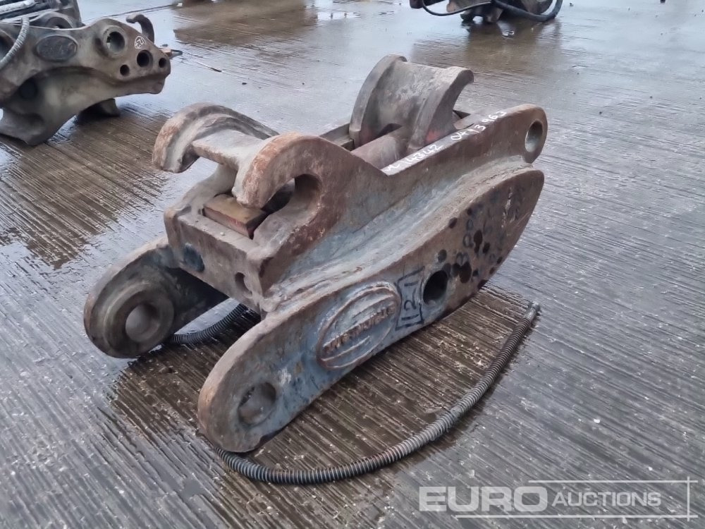 Strickland Hydraulic Quick Hitch 65mm Pin to suit 13 Ton Excavator - Acoplamiento rápido: foto 1 Strickland Hydraulic Quick Hitch 65mm Pin to suit 13 Ton Excavator - Acoplamiento rápido: foto 1