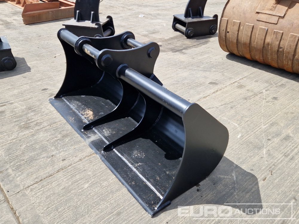 Unused 70" Ditching Bucket 65mm Pin to suit 13 Ton Excavator - Cazo: foto 1 Unused 70" Ditching Bucket 65mm Pin to suit 13 Ton Excavator - Cazo: foto 1