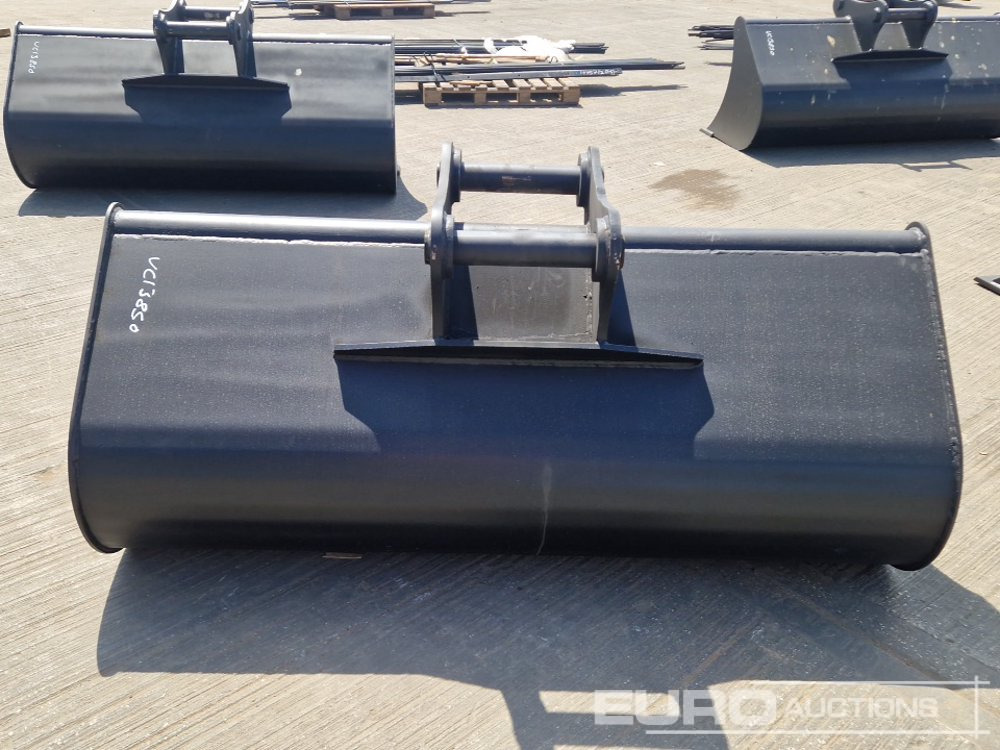 Unused 70" Ditching Bucket 65mm Pin to suit 13 Ton Excavator - Cazo: foto 4 Unused 70" Ditching Bucket 65mm Pin to suit 13 Ton Excavator - Cazo: foto 4