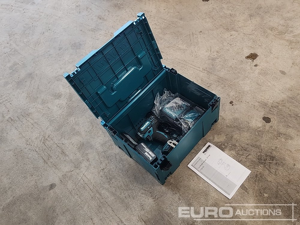 Unused Makita DTD152 18V LXT Impact Driver, 5.0Ah Battery, Charger, 31 Piece Screwdriver Bit Set, Case - Equipo de construcción: foto 4 Unused Makita DTD152 18V LXT Impact Driver, 5.0Ah Battery, Charger, 31 Piece Screwdriver Bit Set, Case - Equipo de construcción: foto 4