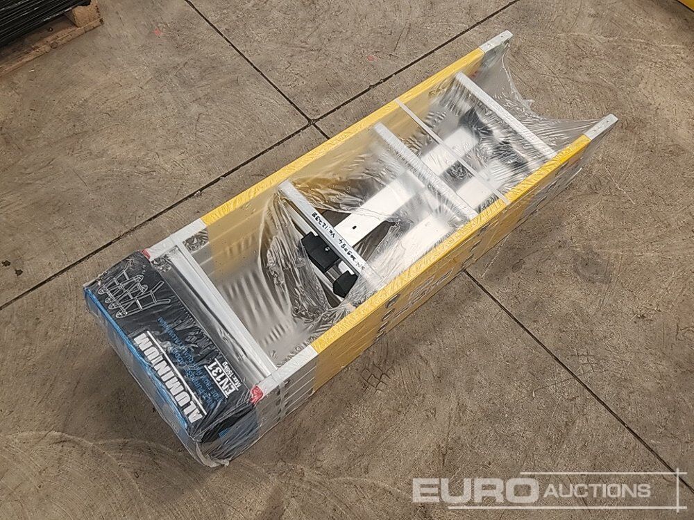 Unused Multipurpose Fibreglass Step Ladder - Equipo de taller: foto 3 Unused Multipurpose Fibreglass Step Ladder - Equipo de taller: foto 3