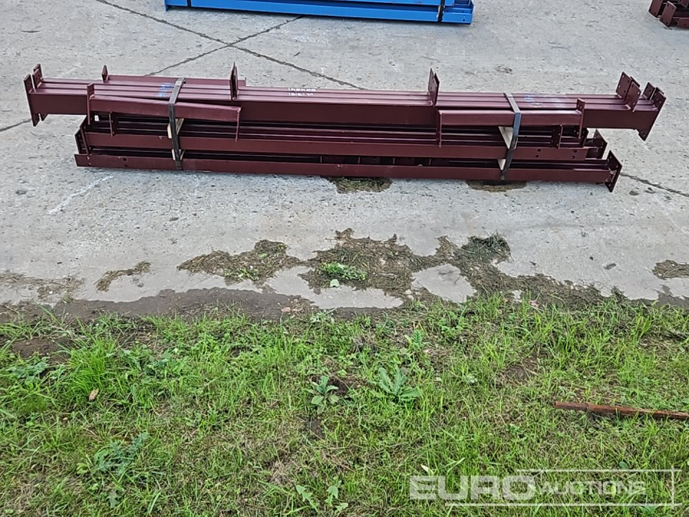 Unused Steel Frame Building 24' x 12' x 10' x 9', Mono-Pitch 2 Bay Stable Block. C/W 2’6” Cantilever - Casa contenedor: foto 4 Unused Steel Frame Building 24' x 12' x 10' x 9', Mono-Pitch 2 Bay Stable Block. C/W 2’6” Cantilever - Casa contenedor: foto 4