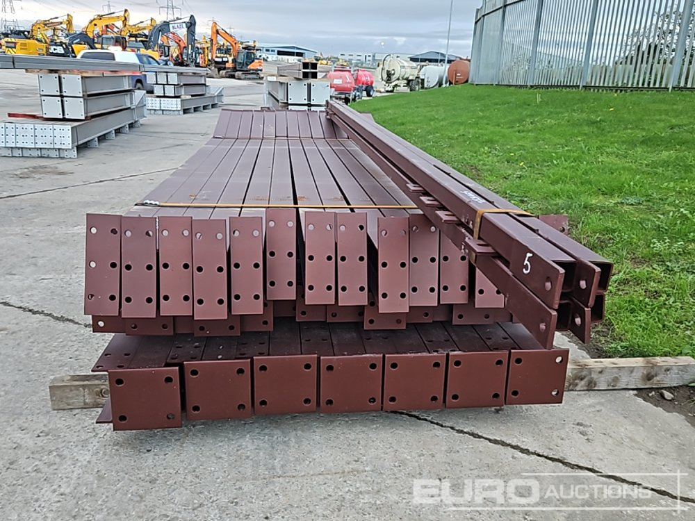 Unused Steel Frame Building 90' x 30' x 15',. 6no 15’ Bays. 12.5° Roof Pitch. Purlin Cleats Spaced To Accept Fibre Cement Or Steel Roof Sheets, 2no Roof And 2no Side Brace Bars 60 X 60 X 4shs - Casa contenedor: foto 2 Unused Steel Frame Building 90' x 30' x 15',. 6no 15’ Bays. 12.5° Roof Pitch. Purlin Cleats Spaced To Accept Fibre Cement Or Steel Roof Sheets, 2no Roof And 2no Side Brace Bars 60 X 60 X 4shs - Casa contenedor: foto 2