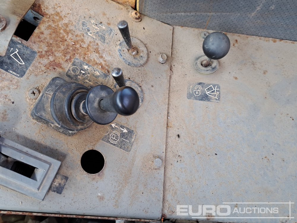 Dúmper articulado Volvo A25C: foto 48