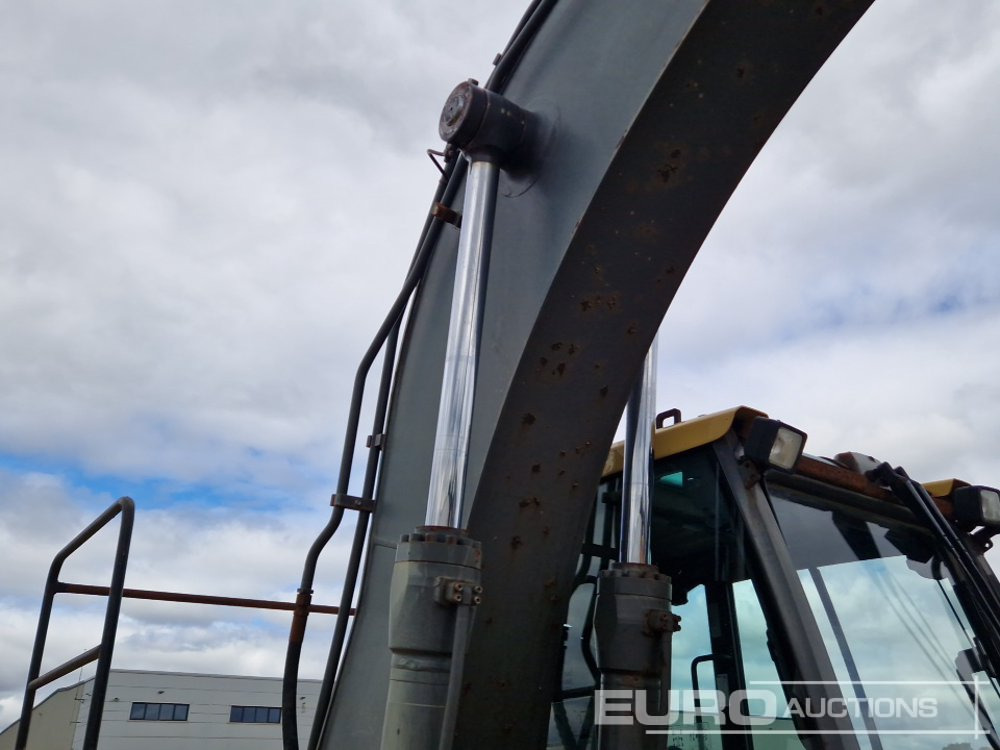 Excavadora de cadenas Volvo EC140CL: foto 25