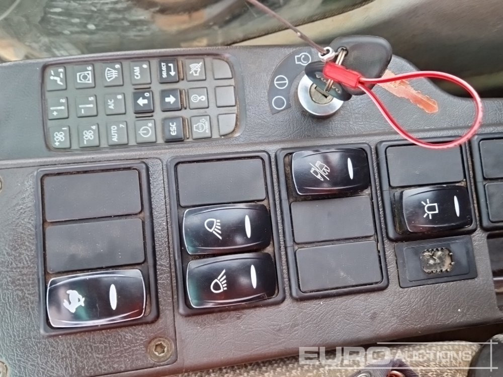 Excavadora de cadenas Volvo EC140CL: foto 47