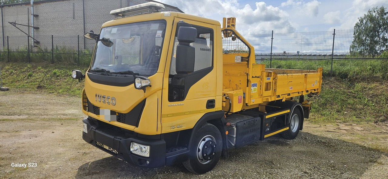 Iveco EuroCargo 75 75E160 - Volquete camión: foto 2 Iveco EuroCargo 75 75E160 - Volquete camión: foto 2