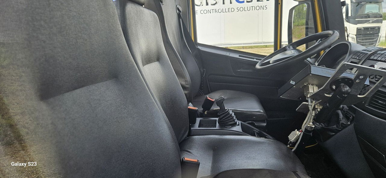 Iveco EuroCargo 75 75E160 - Volquete camión: foto 5 Iveco EuroCargo 75 75E160 - Volquete camión: foto 5