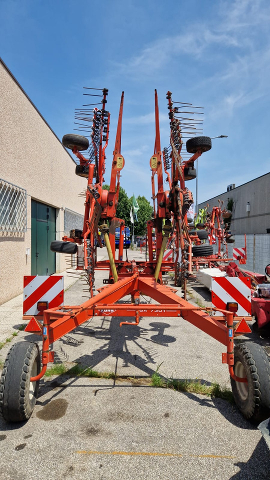 Ranghinatore usato Kuhn GA 7301 - Henificadora: foto 4 Ranghinatore usato Kuhn GA 7301 - Henificadora: foto 4