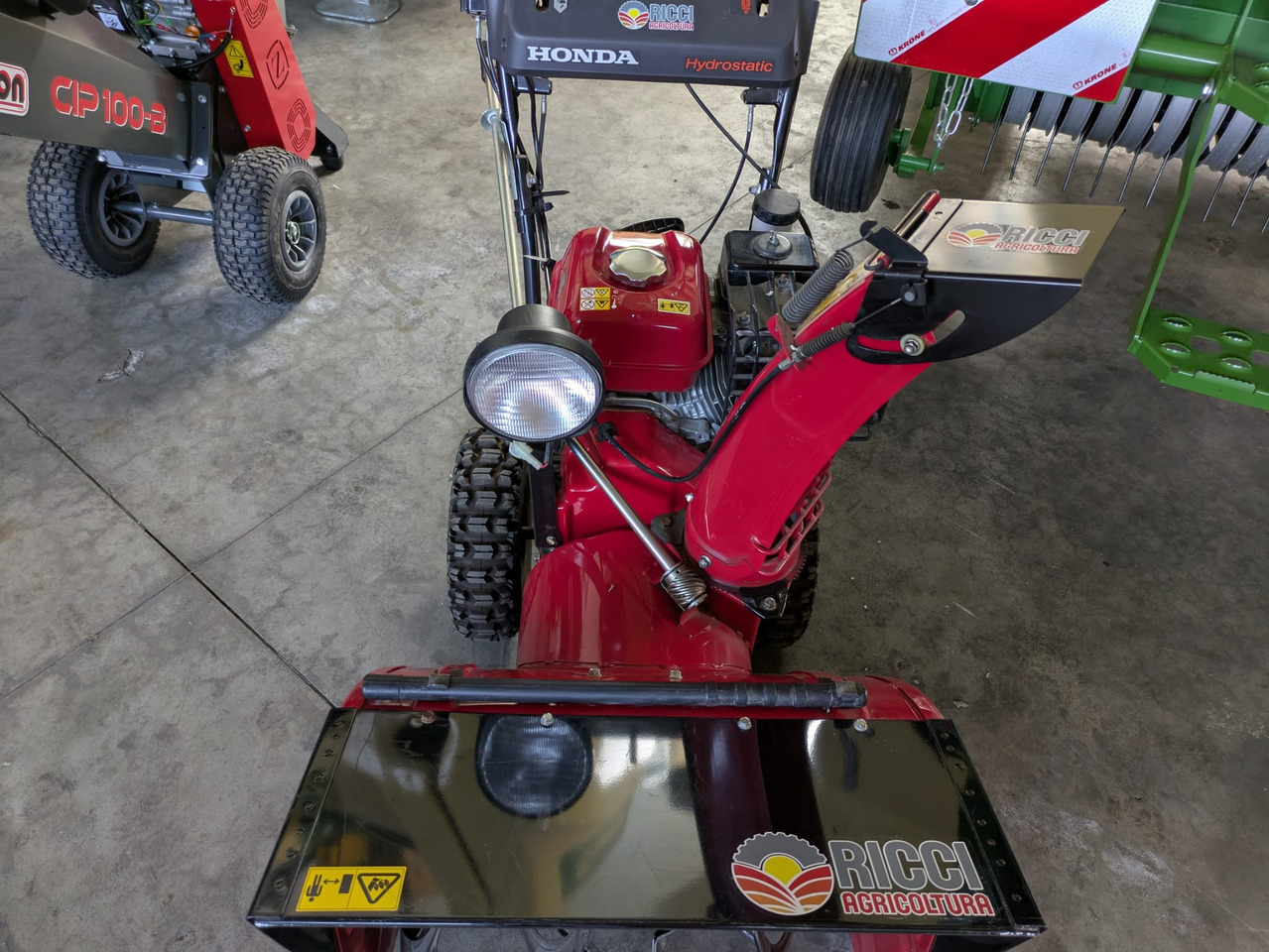 Turbina spazzaneve usata Honda HSS 760 - Maquinaria de jardinería: foto 5 Turbina spazzaneve usata Honda HSS 760 - Maquinaria de jardinería: foto 5