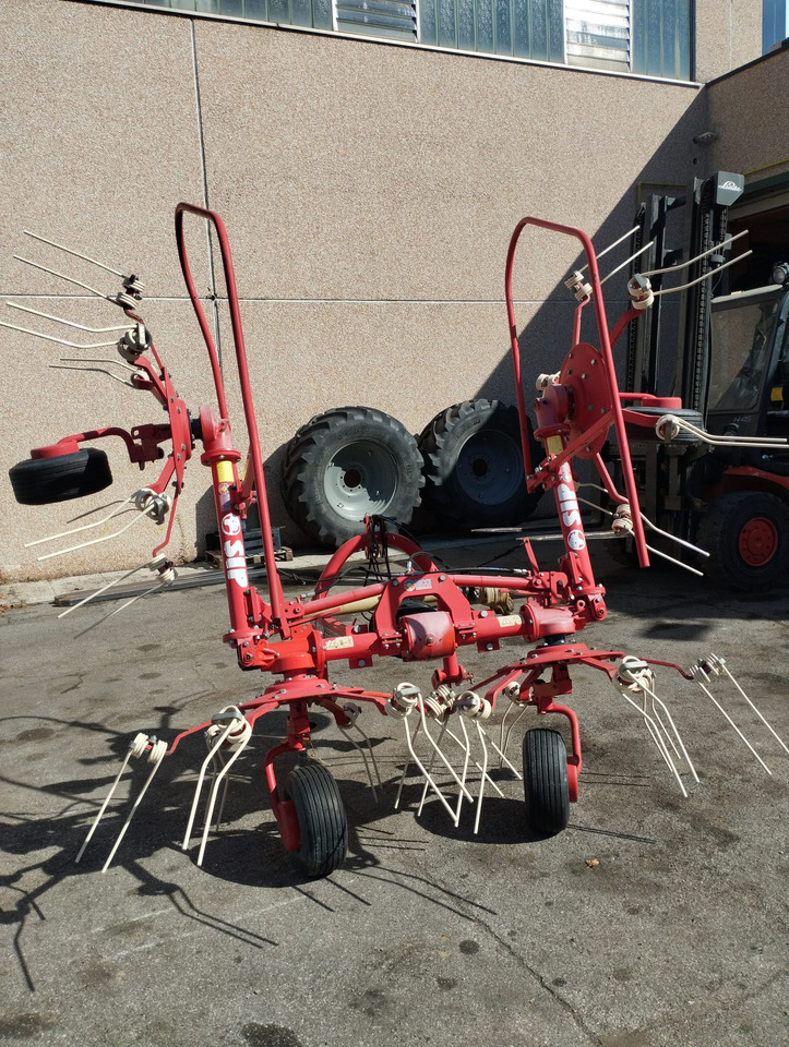 Voltafieno usato Sip 400 idraulico - Henificadora: foto 2 Voltafieno usato Sip 400 idraulico - Henificadora: foto 2