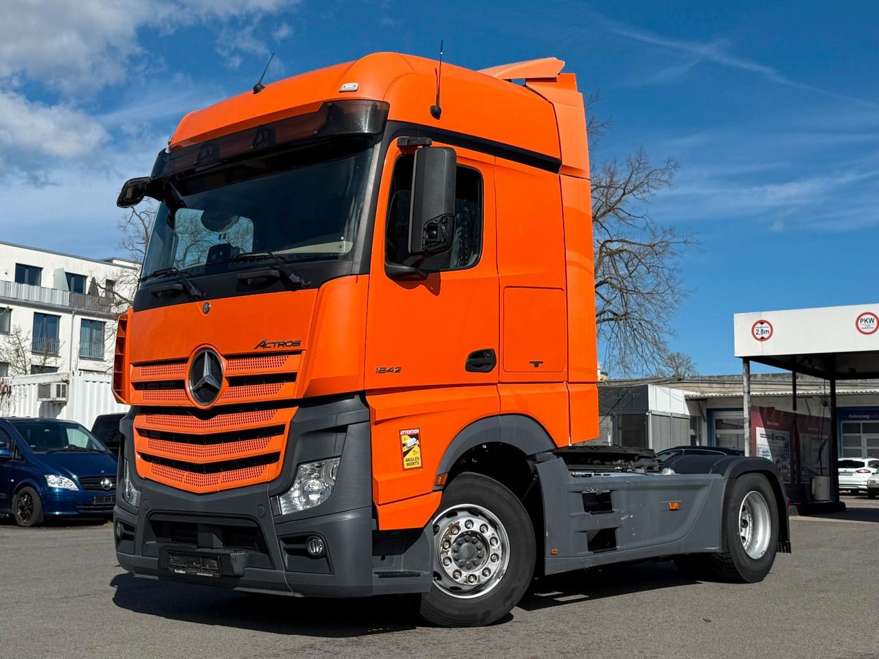 Mercedes-Benz 1842/Big Space/Retarder/ 2 Tanks - Cabeza tractora: foto 1 Mercedes-Benz 1842/Big Space/Retarder/ 2 Tanks - Cabeza tractora: foto 1