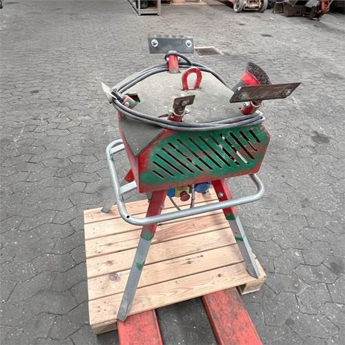 ABC Puliscimattoni - Construcción de carreteras: foto 3 ABC Puliscimattoni - Construcción de carreteras: foto 3