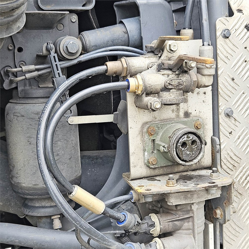 Cabeza tractora Renault T High 520 DTIM: foto 26 Cabeza tractora Renault T High 520 DTIM: foto 26