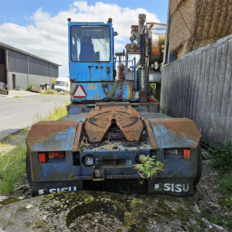 Sisu TRX 181 - Cabeza tractora: foto 5 Sisu TRX 181 - Cabeza tractora: foto 5