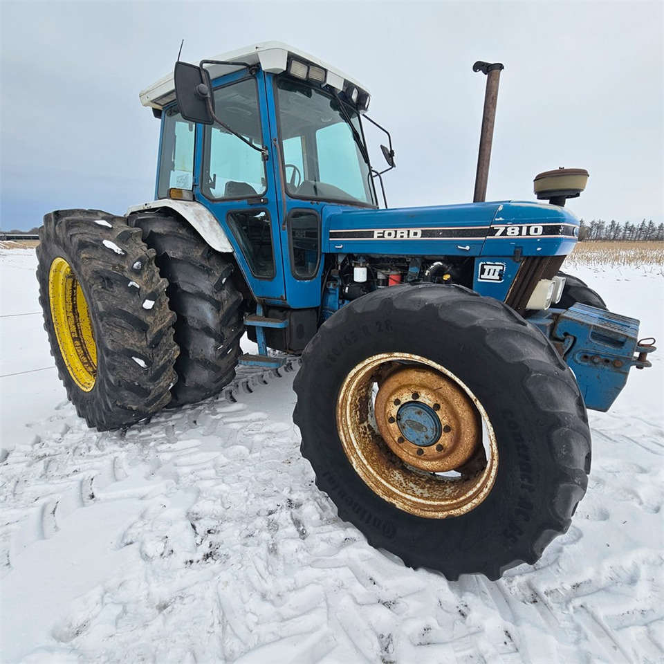 Ford 7810 III - Tractor: foto 1 Ford 7810 III - Tractor: foto 1