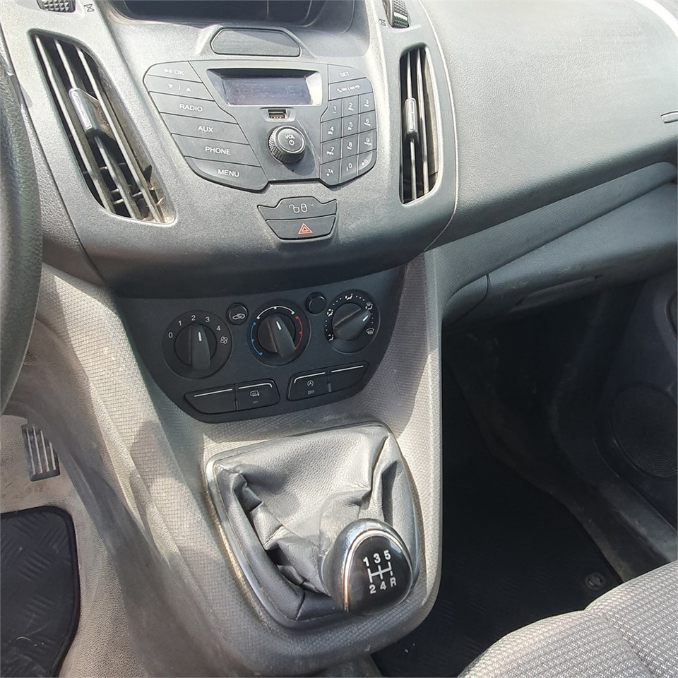 Furgoneta pequeña Ford Transit Connect 1.6 Tdci: foto 10