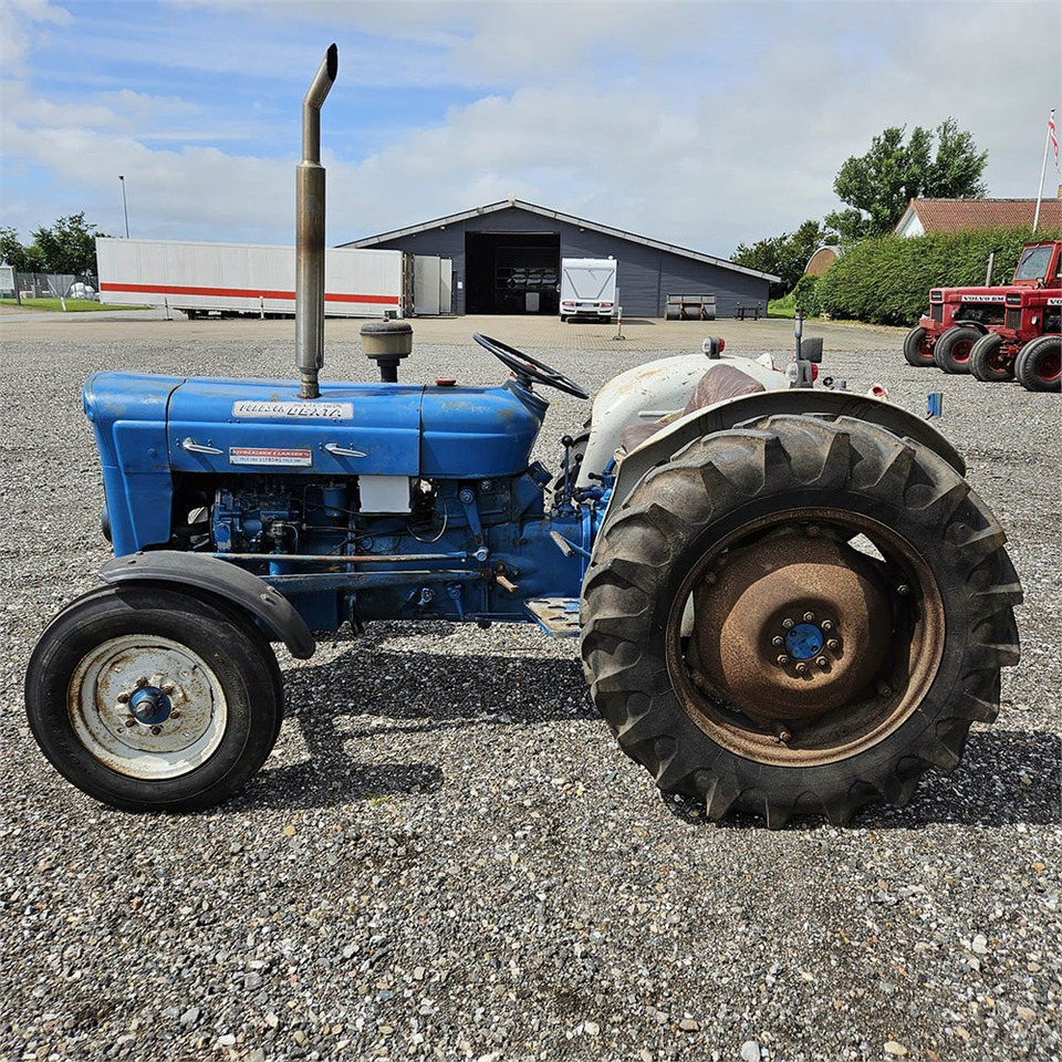 Fordson Super Dexta - Tractor: foto 4 Fordson Super Dexta - Tractor: foto 4