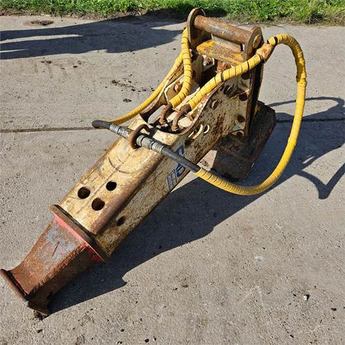 Furukawa F6LN - Martillo hidráulico: foto 1 Furukawa F6LN - Martillo hidráulico: foto 1