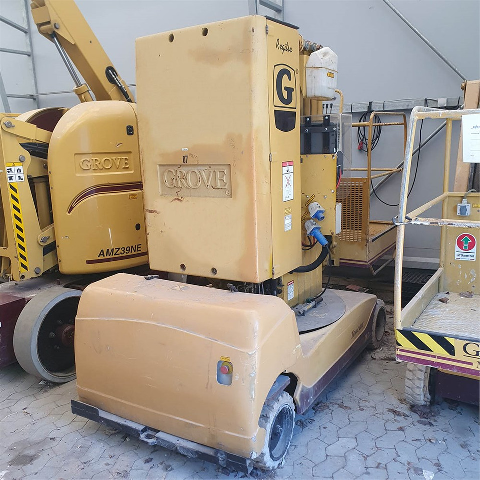 Grove Toucan 1200 - Plataforma de mástil vertical: foto 1 Grove Toucan 1200 - Plataforma de mástil vertical: foto 1