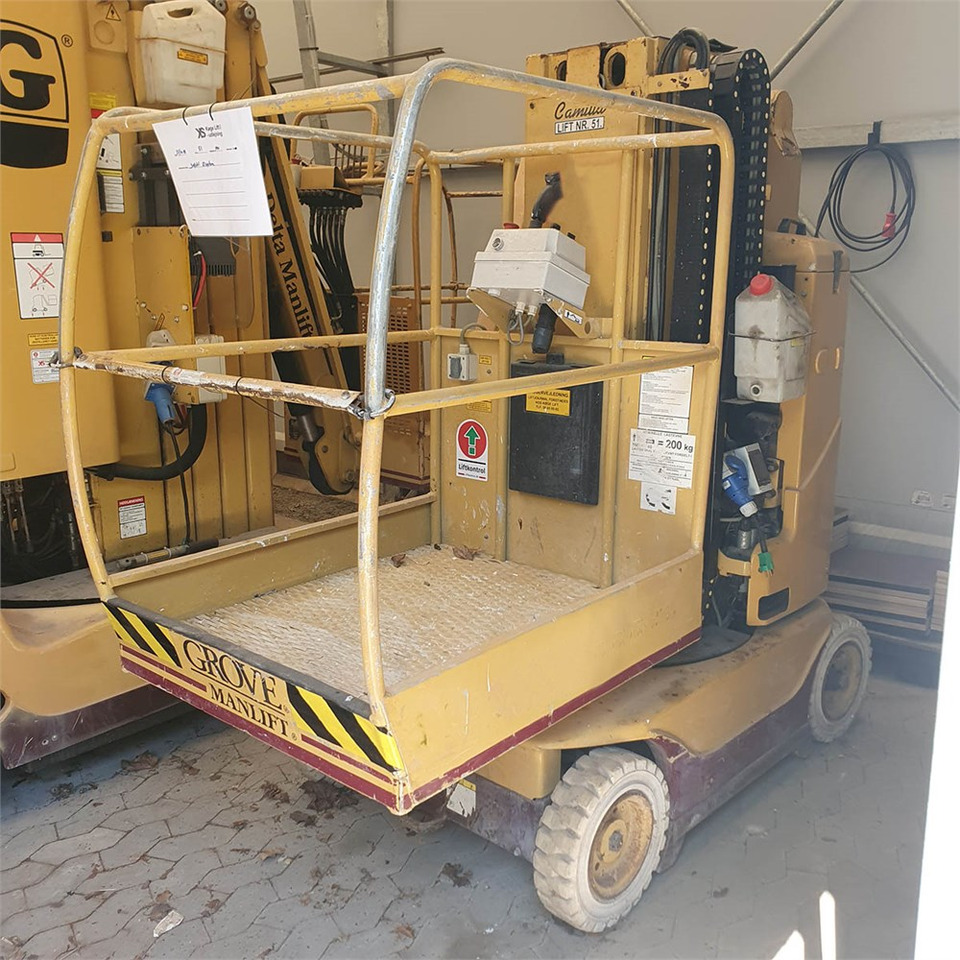 Grove Toucan 800 - Plataforma de mástil vertical: foto 1 Grove Toucan 800 - Plataforma de mástil vertical: foto 1