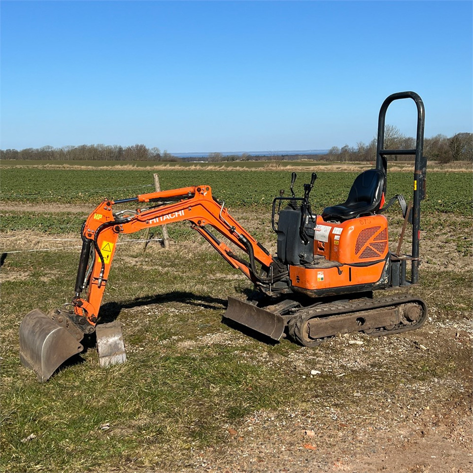 Hitachi ZX10U-2 - Miniexcavadora: foto 1 Hitachi ZX10U-2 - Miniexcavadora: foto 1