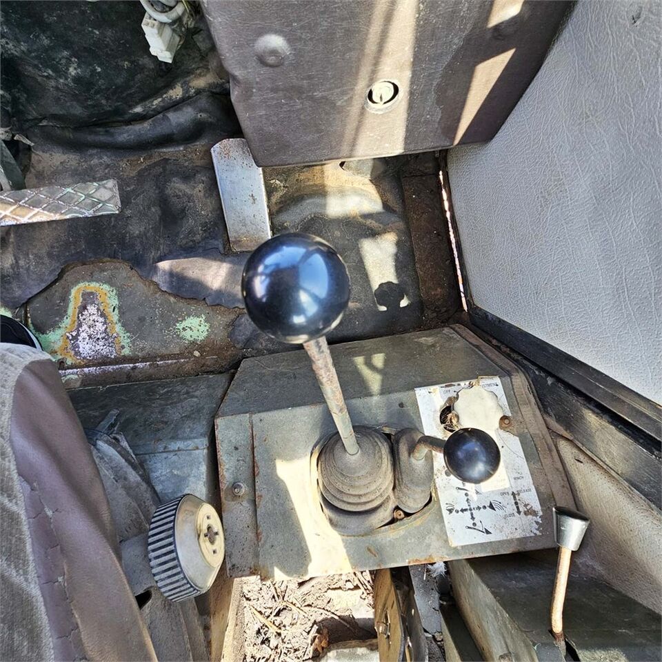 Retroexcavadora Hydrema 806: foto 21