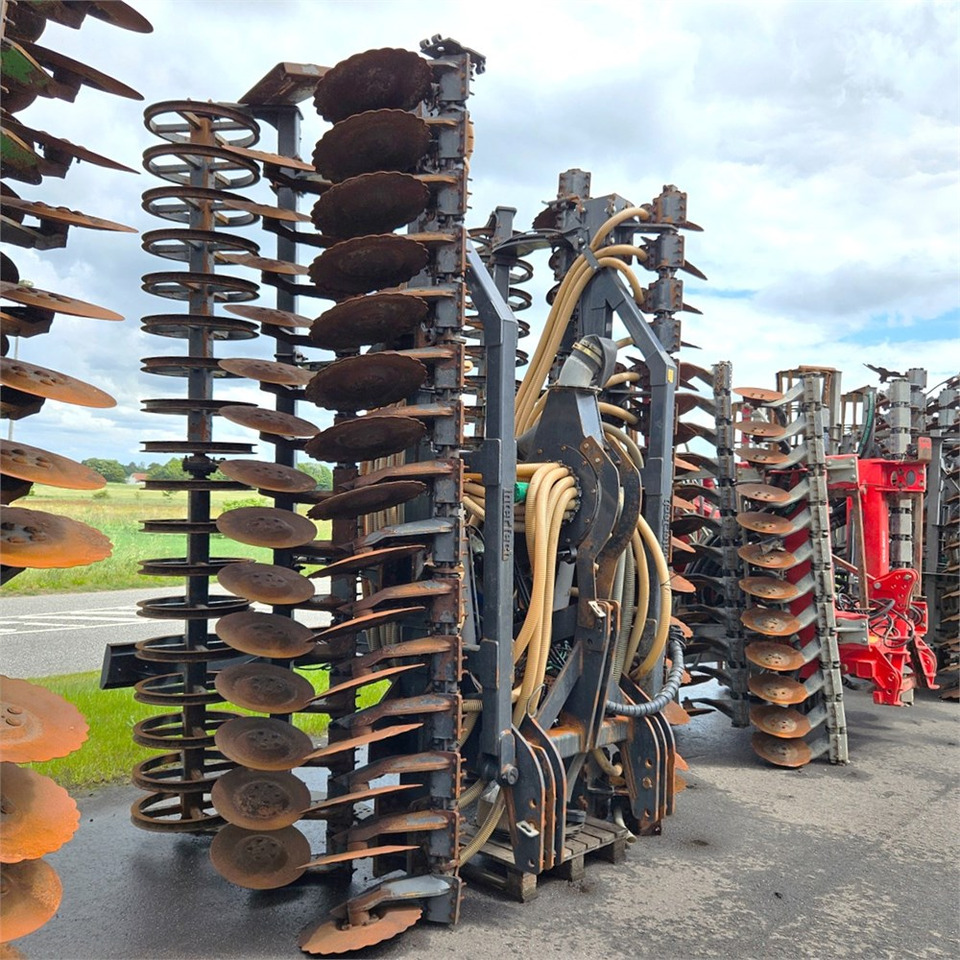 Intertech 7,5m - Maquinaria para fertilización: foto 3 Intertech 7,5m - Maquinaria para fertilización: foto 3